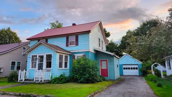 28 Eastland Avenue, Millinocket, ME 04462
