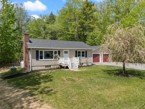 37 Pilgrim Road, Standish, ME 04084