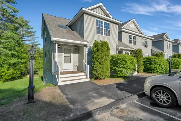 2 Ledges Court #17, Lewiston, ME 04240