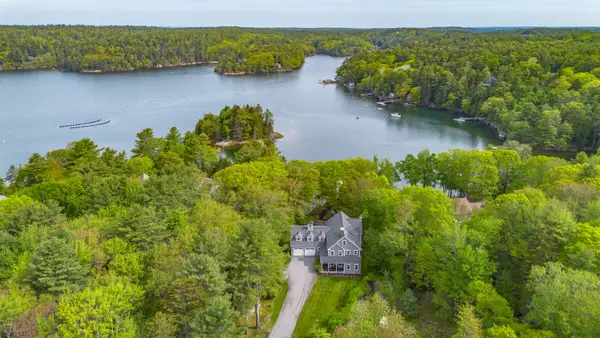 31 Painted Point Road, Phippsburg, ME 04562