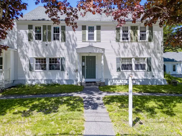 67 Winter Street, Topsham, ME 04086