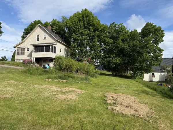 52 Caron Lane, Auburn, ME 04210