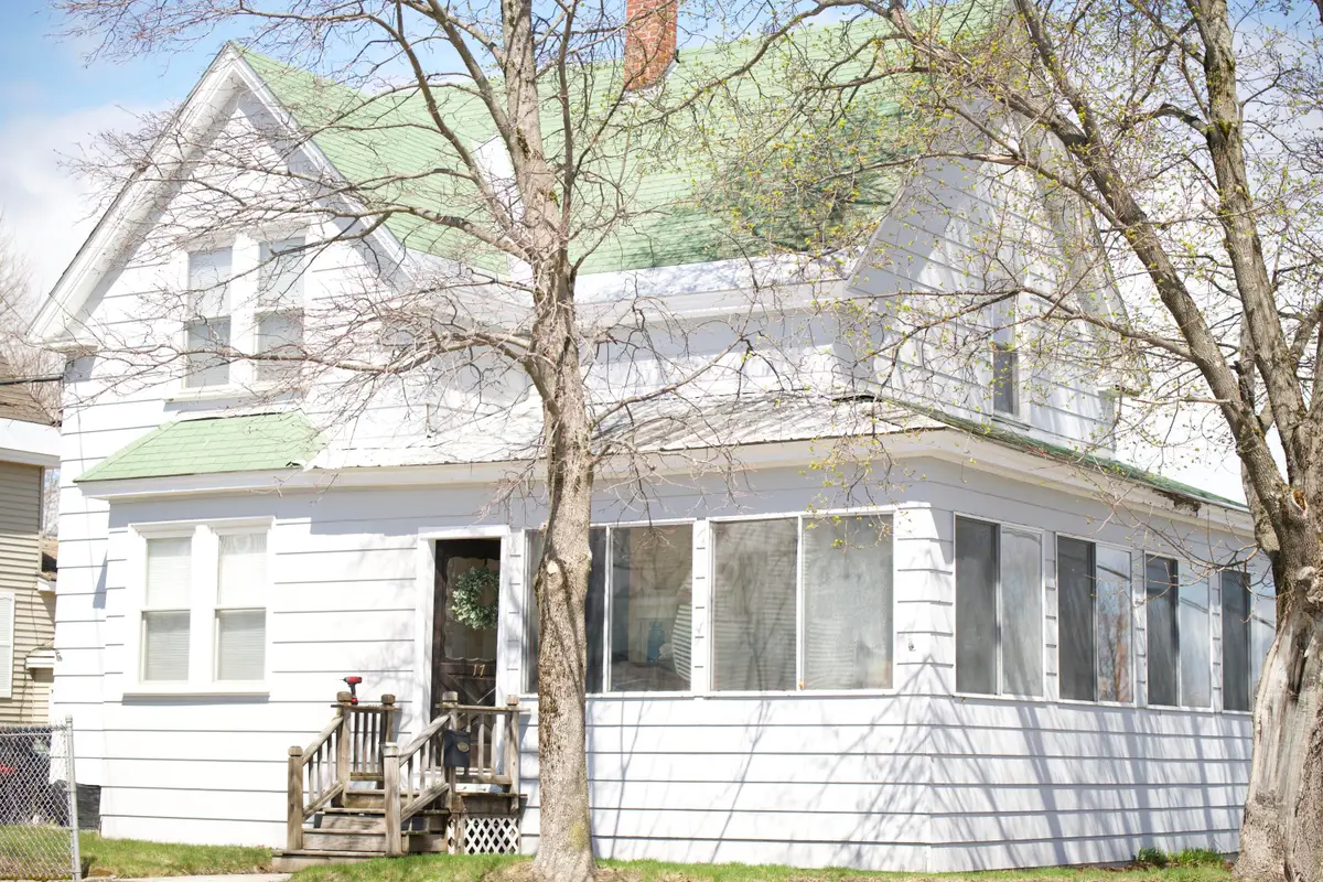 17 Katahdin Avenue, Millinocket, ME 04462 - #1