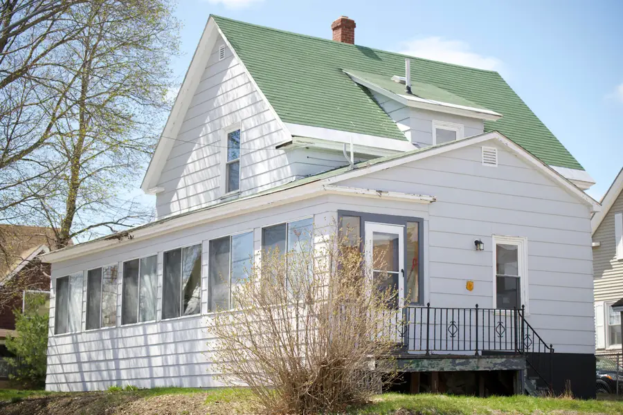17 Katahdin Avenue, Millinocket, ME 04462 - #2