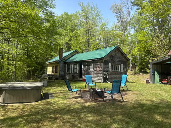 192 Steadmans Landing Road, Dover-Foxcroft, ME 04426