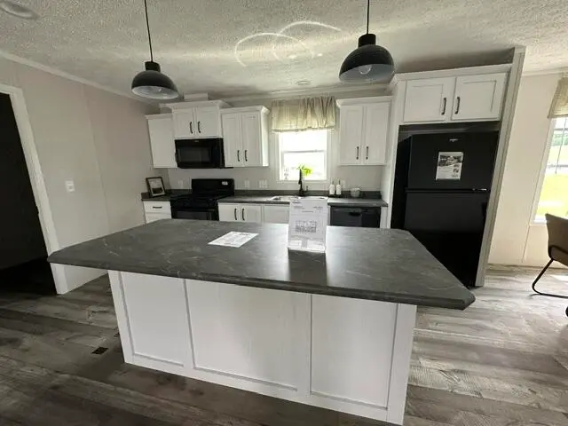 8 Kelley Street, Fairfield, ME 04937 - #3