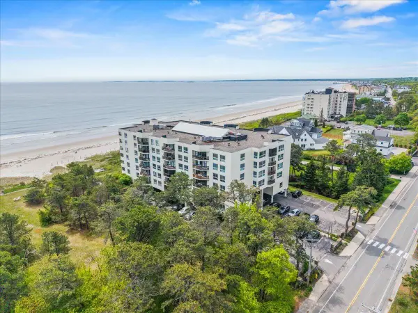 215 E Grand Avenue #404, Old Orchard Beach, ME 04064