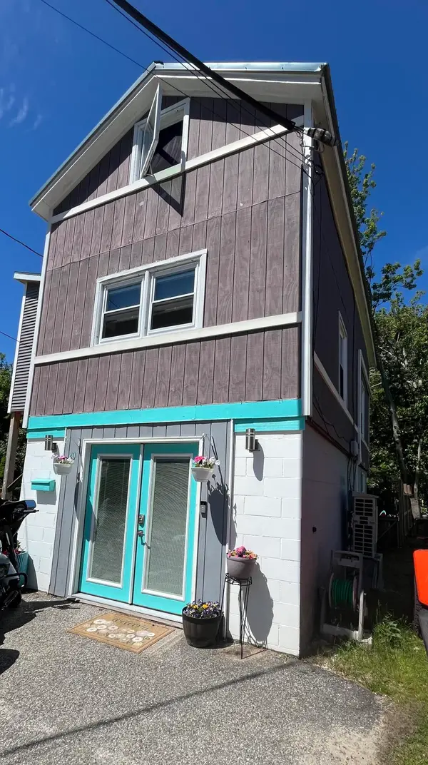 40 11th Street, Old Orchard Beach, ME 04064