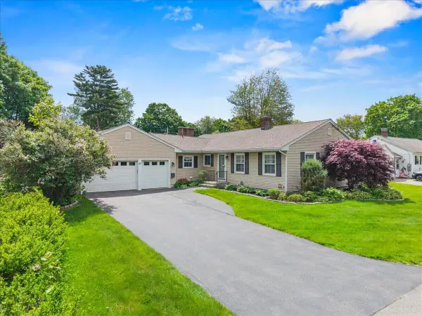 27 Weymouth Street, Saco, ME 04072