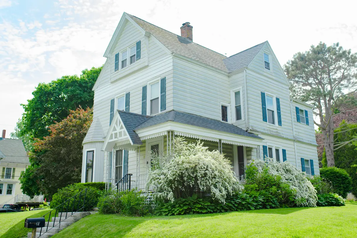 12 Lincoln Street, Rockland, ME 04841 - #1