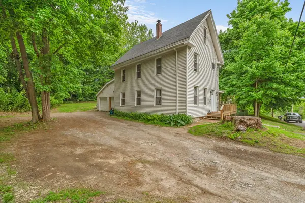 26 Island Avenue, Orono, ME 04473
