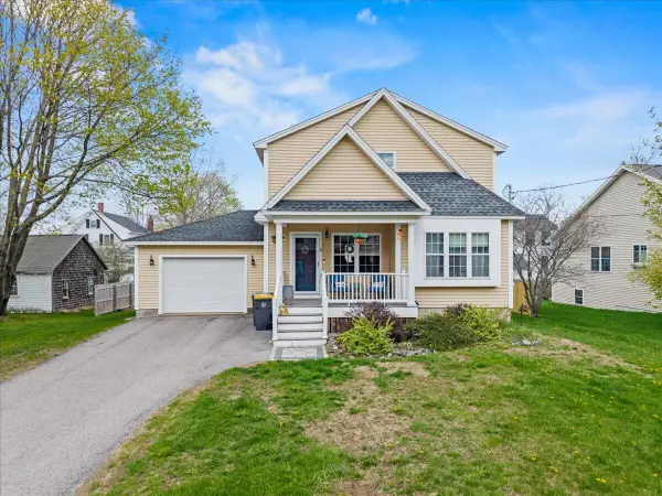 8 Fairfield Road, Scarborough, ME 04074
