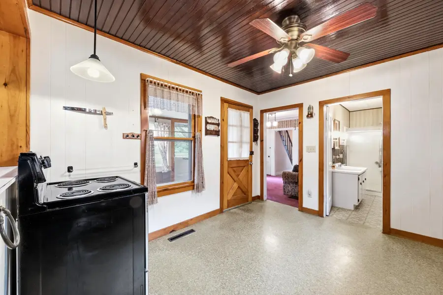 17 Georges Street, Thomaston, ME 04861 - #3