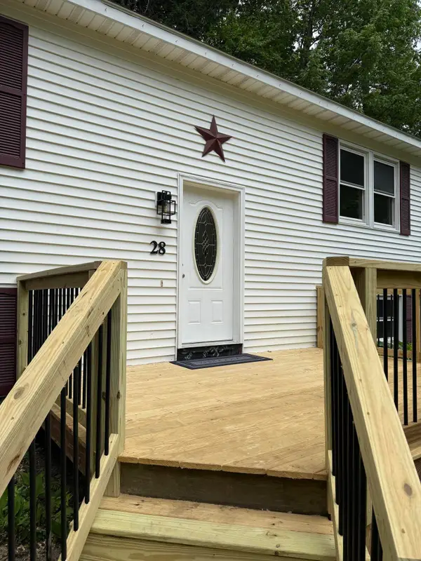 28 Presumpscot Road, Windham, ME 04062