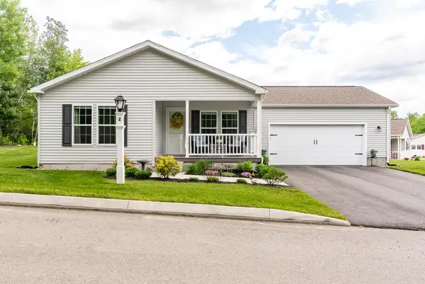 2 Vinalhaven Drive, Berwick, ME 03901