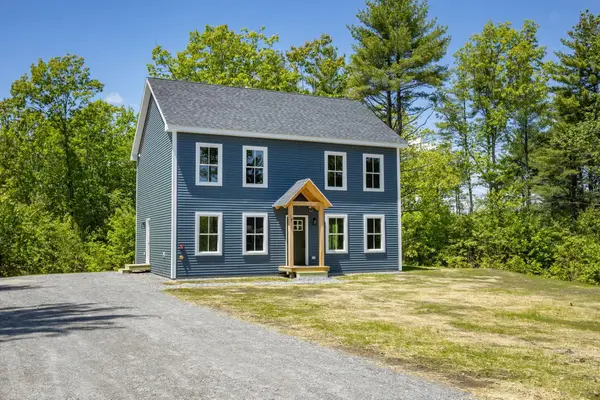 1 Lilac Lane, Raymond, ME 04071