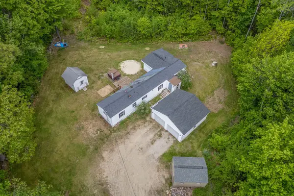 52 Summer Street, Mechanic Falls, ME 04256