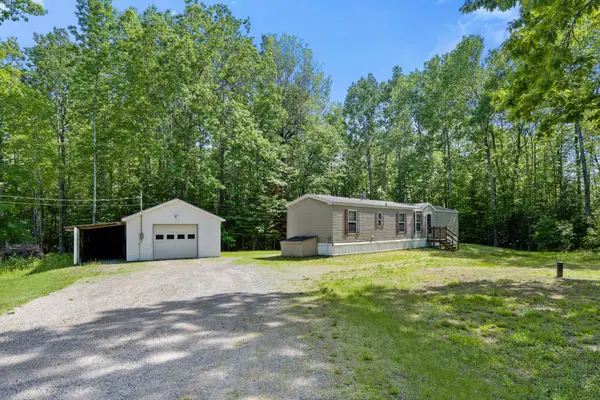 399 Tay Road, Kenduskeag, ME 04450
