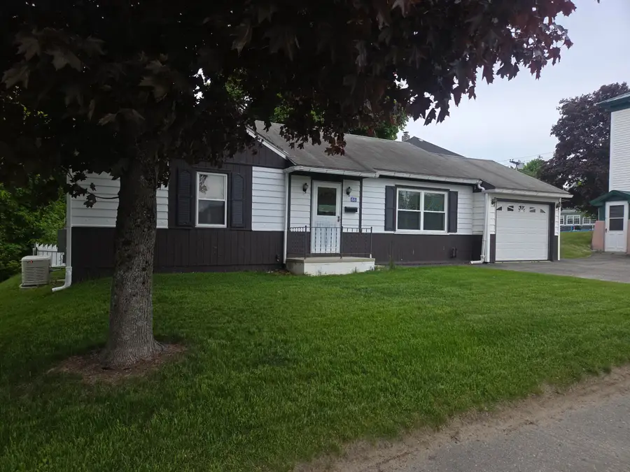 66 Poplar Street, Millinocket, ME 04462 - #3