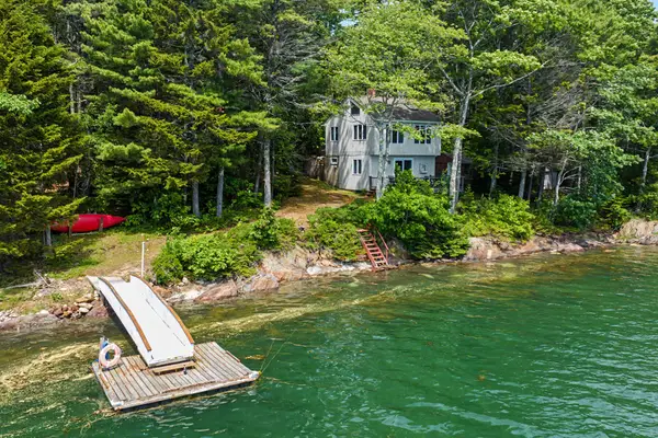 57 Laurel Shore Drive, Harpswell, ME 04079