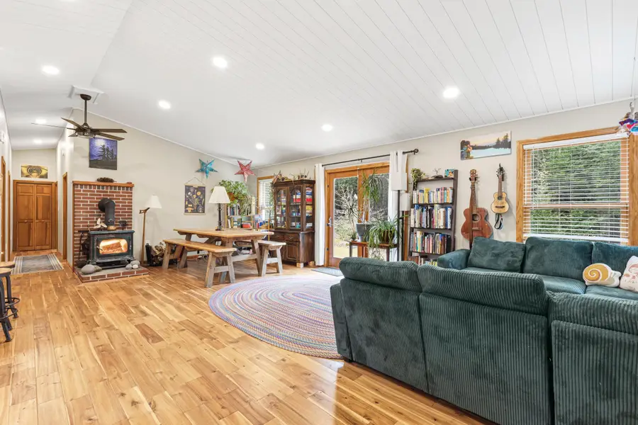 25 Jeffrey Woods Road, Windham, ME 04062 - #3