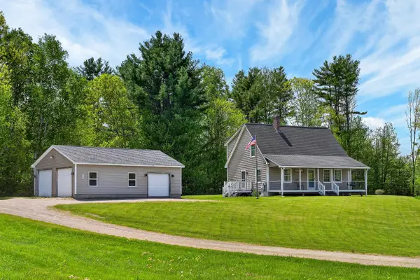 30 Emery Lane, West Gardiner, ME 04345