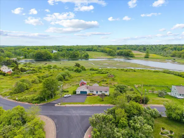 207 Spurwink Road, Scarborough, ME 04074