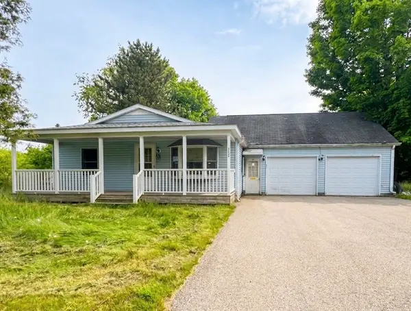 401 Montello Street, Lewiston, ME 04240