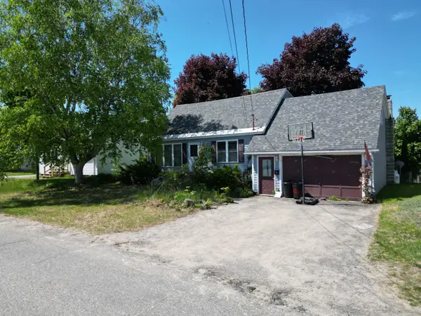 42 Waldo Street, Millinocket, ME 04462