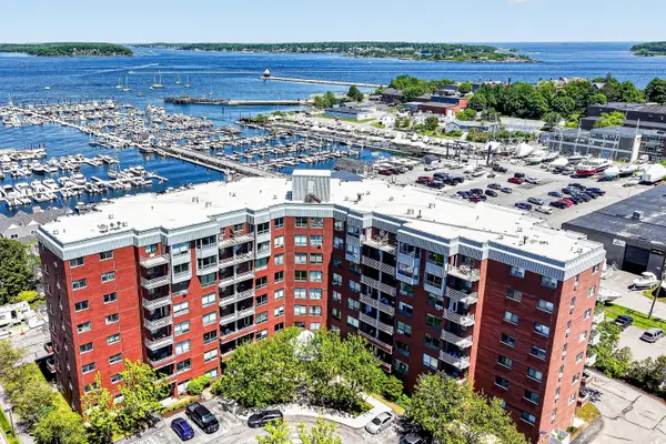148 Breakwater Drive #320, South Portland, ME 04106