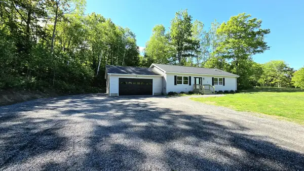 6 Nickerson Road, Windsor, ME 04363