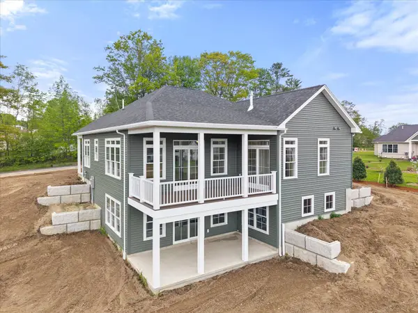19 Galway Drive, Veazie, ME 04401