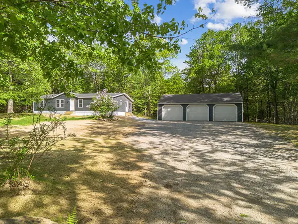 218 Hebron Road, Oxford, ME 04270