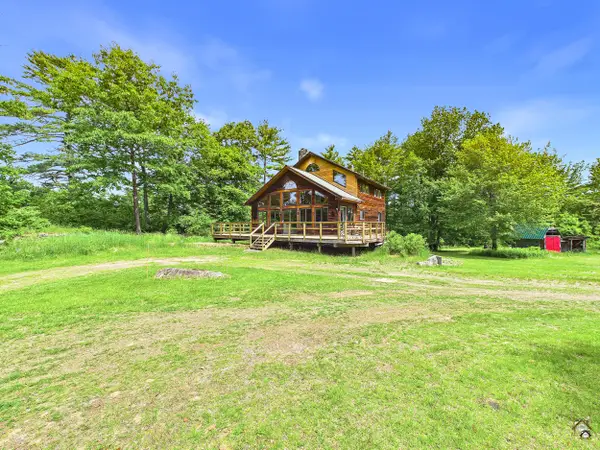 69 Coolidge Road, Wayne, ME 04284