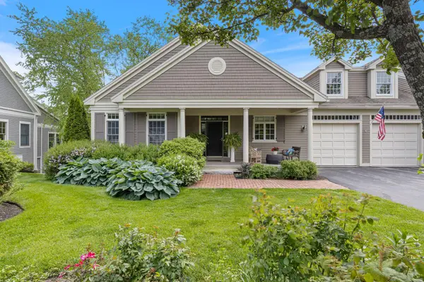 34 Marigold Lane, Falmouth, ME 04105