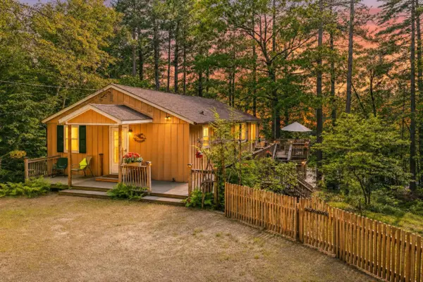 82 Diamond Drive, Waterboro, ME 04061