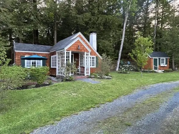 12 Carp Road, Madison, ME 04950