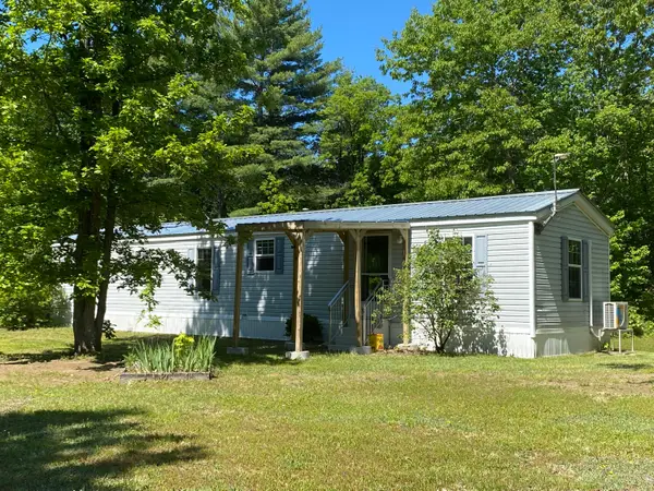 16 Edna Lee Lane, Benton, ME 04901