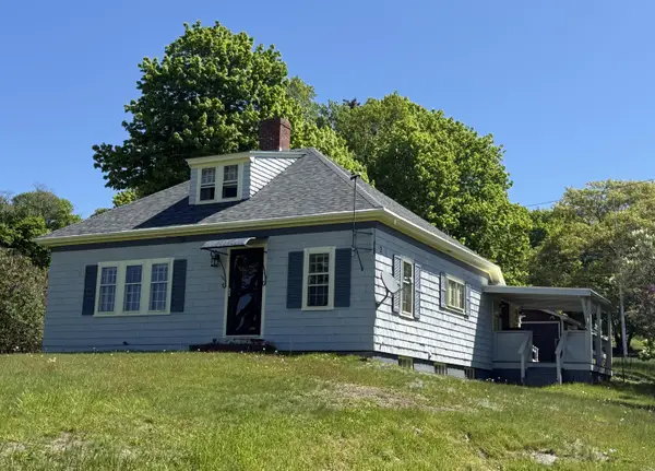 2 Green's Hill Lane, Deer Isle, ME 04627