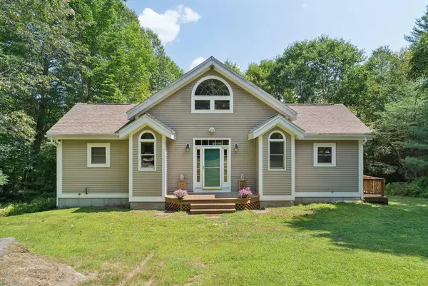 279 Desert Pond Road, Mount Vernon, ME 04352