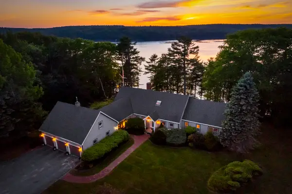 43 Woodward Farm Road, Bristol, ME 04539