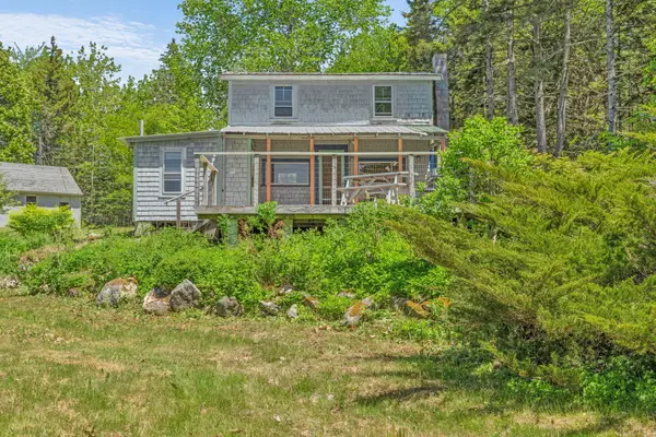 99 Bradford Point Road, Friendship, ME 04547