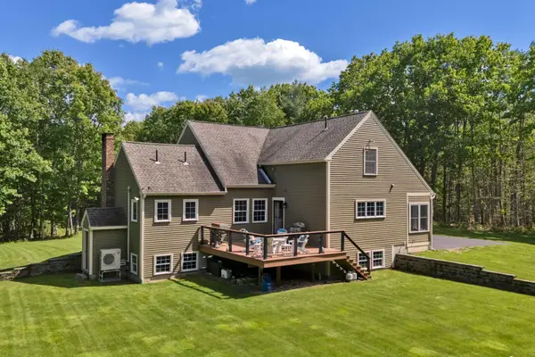 27 Clearview Lane, Waterboro, ME 04087