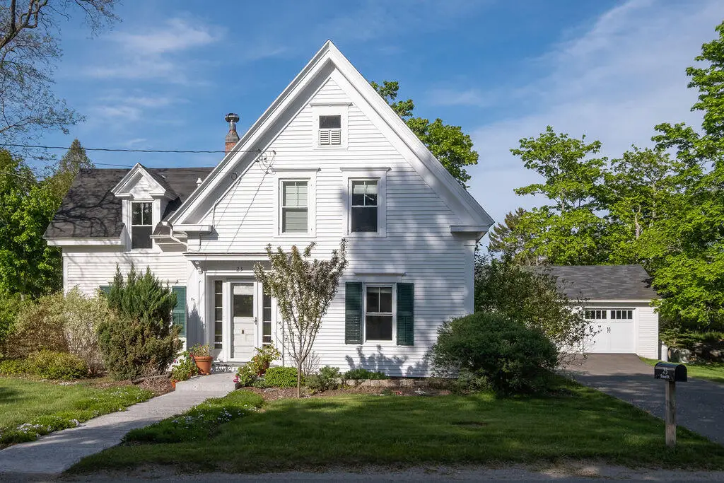 23 School Street, Stonington, ME 04681 - #1