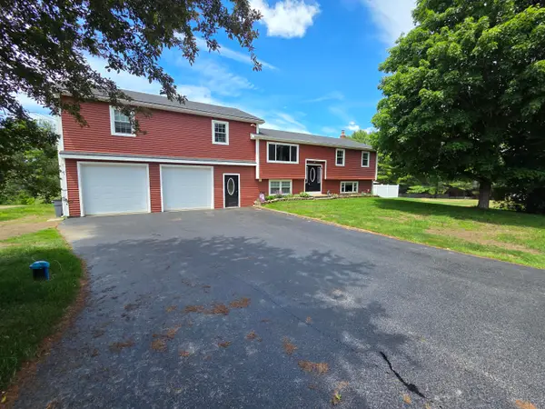 29 Deerfield Drive, Sabattus, ME 04280