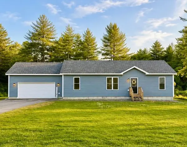 28 Coe Street, Auburn, ME 04210