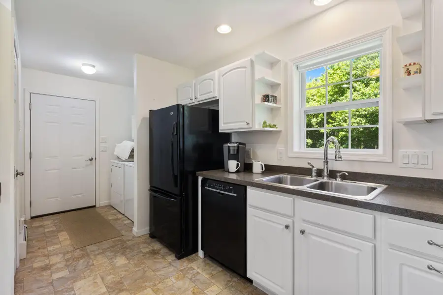 99 Vista Drive, Auburn, ME 04210 - #3
