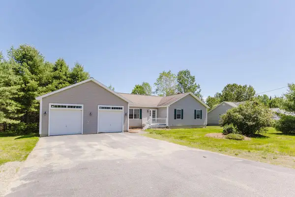 220 Granite Heights, Farmington, ME 04938