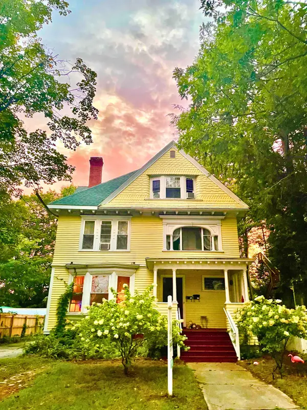 21 Laurel Avenue, Auburn, ME 04210
