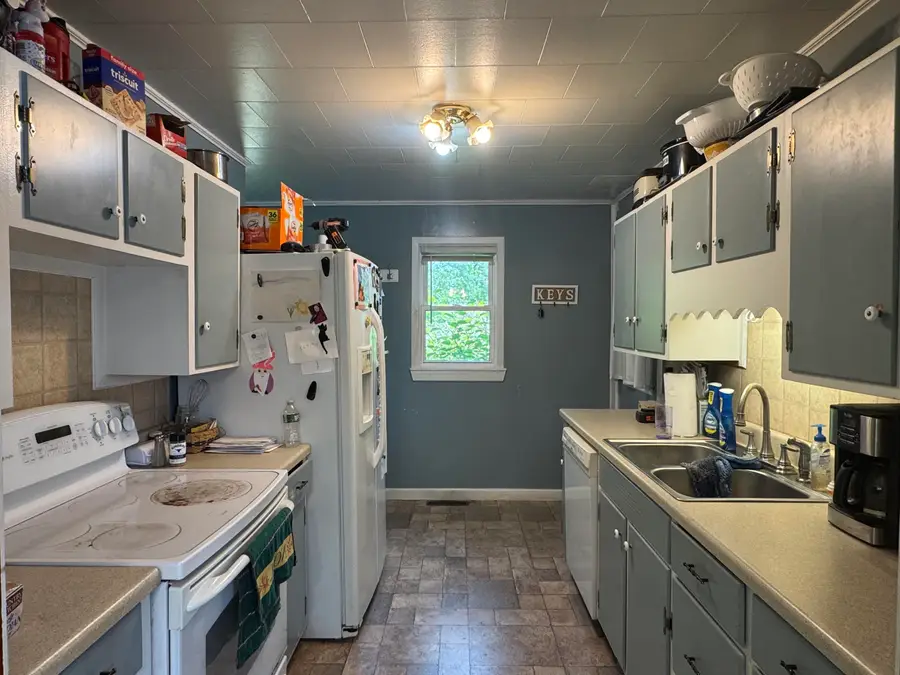 3 Trestle Road, Medford, ME 04463 - #3
